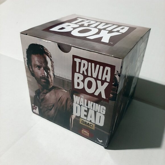 AMC The Walking Dead TV show trivia box card game for 2-6 players for 12 yrs + - Picture 3 of 9
